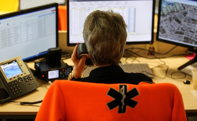dispacher-screens-on-headset-EMT-jacket dispacher-screens-on-headset-EMT-jacket