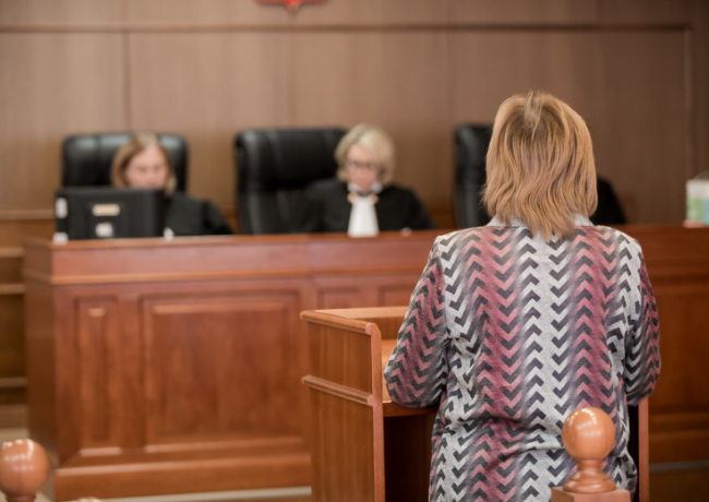 courtroom-case courtroom-case